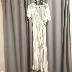 Long white beachy dress!